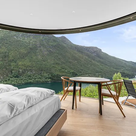 Sogndal Fjordpanorama- The Panorama View كاوبانغر
